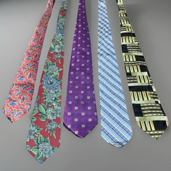 Designer Men’s Ties Lot Of 5 Multicolor 100% Silk / Polyester Luxury Brands - Picture 2 of 7